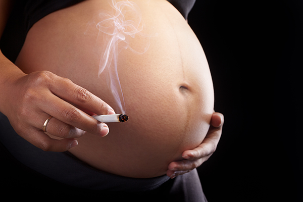 Smoking pregnant